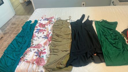 Dresses some with tags