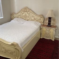 Antique Victorian Kind Bed 