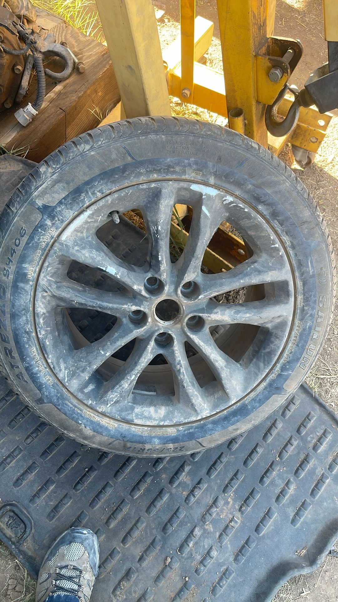 Impala 2017 spare tire and good conditions