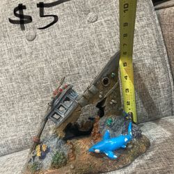 🟢AVAILABLE 🟢 Fish Tank Decoration