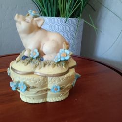 $12 Vintage Heritage House Country Fair Collection Trinket Box/Music Doesn't Play. Adorable 