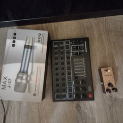 Mic Mixer Padel  $55. 