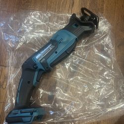 Makita XRJO1Z 18V LXT Lithium-lon Cordless Compact Reciprocating Saw