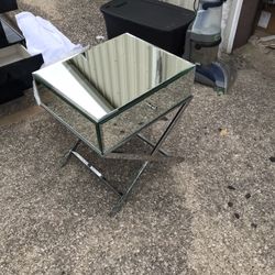 MIRROR SIDE TABLE 