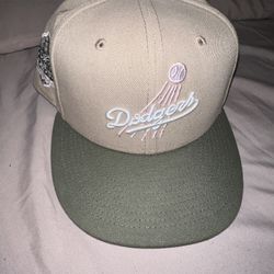 dodger pink brim 