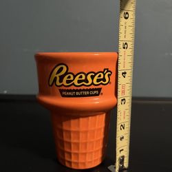 Reese's Ice Cream Cone Shaped Ceramic Cup **RARE ITEM