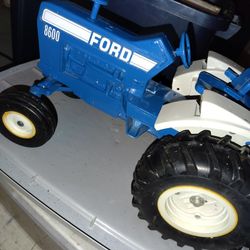Ertl Minneapolis Moline G-750 Tractor,Vintage 1/12 Ford 8600 Tractor With 3 Point Hitch