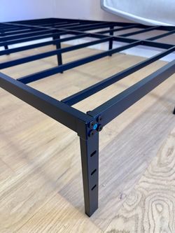 Zinus 10” Queen Mattress & Bed Frame
