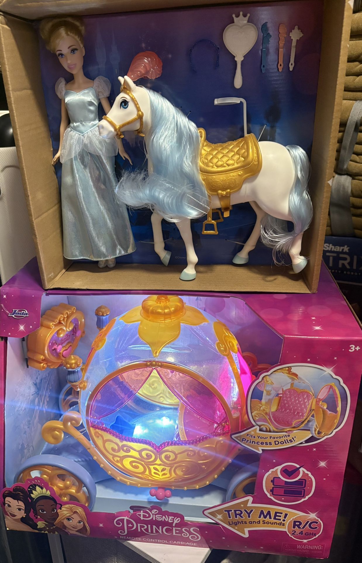 Princess Carriage And Cinderella doll Playset