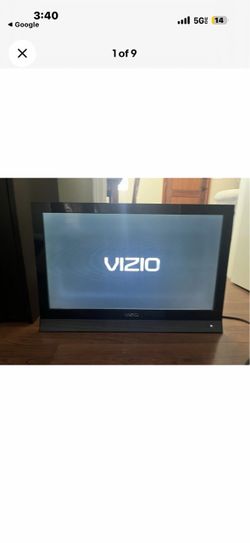 Vizio Razor M260VA 26-inch 720p Flat Panel HD LED LCD Television used very good condition