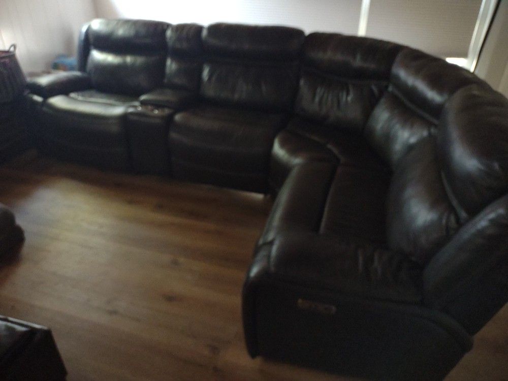 Top Grain Leather Sectional Sofa w/ 3 Recliners + power Features