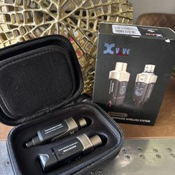 Xvive Dynamic Microphone Wireless System Bluetooth 