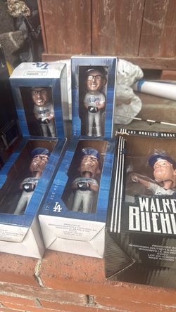 Bobble head
