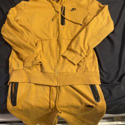 Matching Nike Set