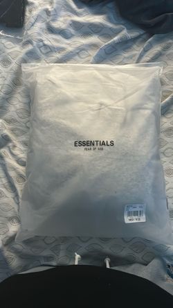 Essential hoodie