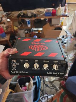 QUILTER 800 BASS BLOCK