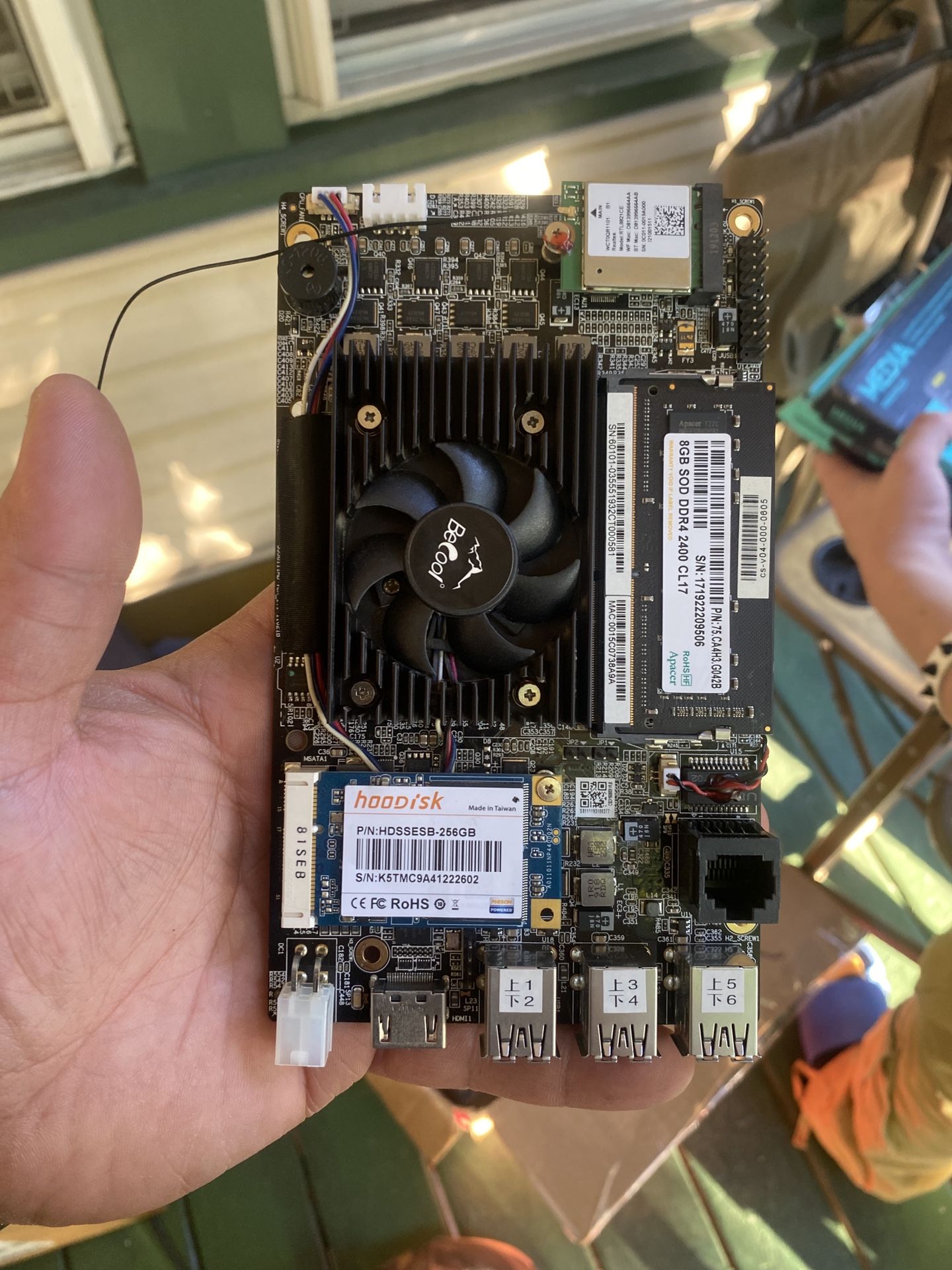 BeCool Mini PC Board with Hoopisk 256GB SSD & 8GB RAM