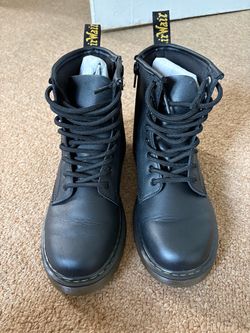 Dr. Martens - Black