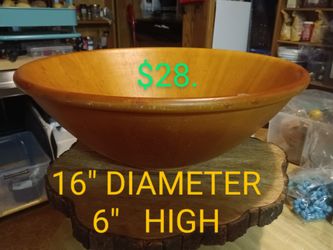 #837... Large Wooden Salad Bowl