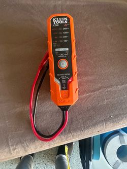 Klein Tools ET40 Voltage Tester