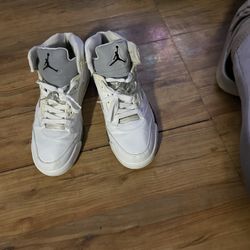 Jordan 5 “White Metallic”