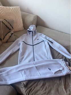 Nike Tech Ghost