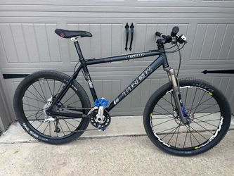 Trek mtb - 26” wheels - zr9000 frame size large
