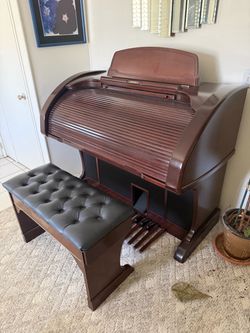 Lowry Prestige Organ