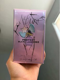 Marc Jacobs Perfect Elixir Eau de Parfum.