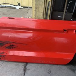 2016-2020 Ford Mustang Driver Door
