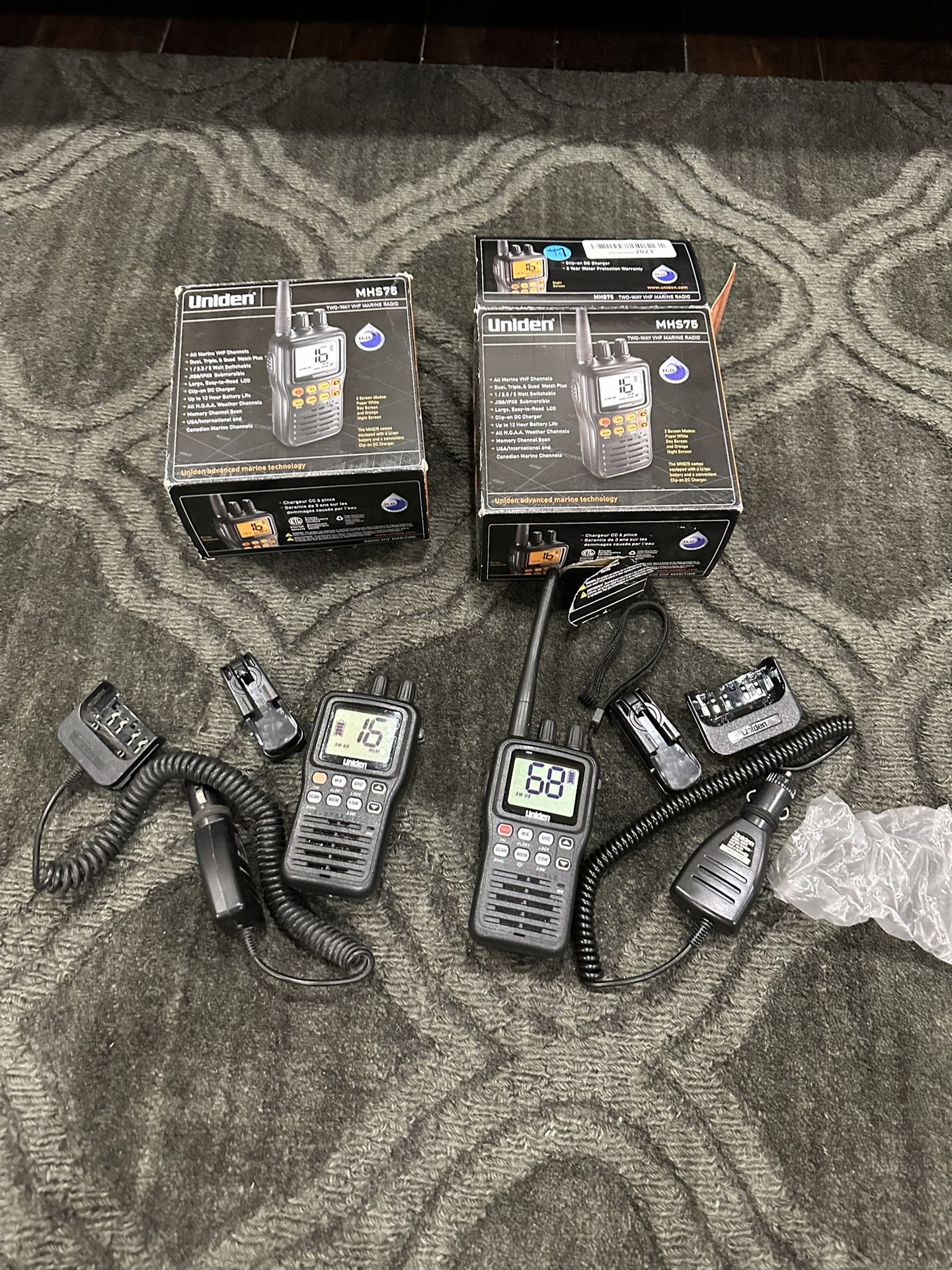 Uniden MHS75 Waterproof 2-Way VHF Marine Radio