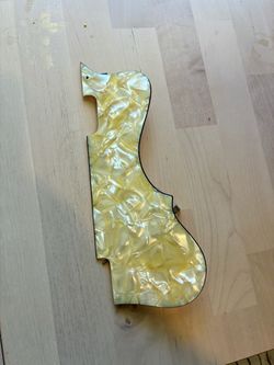 Hofner Club Bass Pick guard