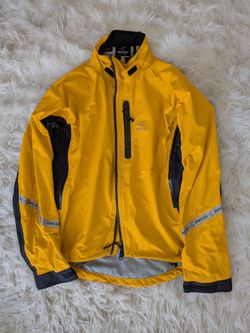 Showers Pass Elite Cycling Jacket - Men’s - L - Excellent Condition - Goldenrod