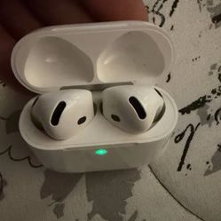 AirPods 4 