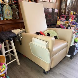 Champion Medical Recliner With Wheels And Kids Stuff 