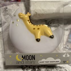 Brand New Giraffe Night Light