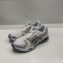 Asics Gel-Kayano 14 Women's US 8 - Unworn 