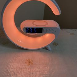 Smart Light Sound Machine Clock with Charger 