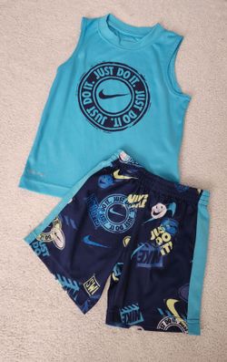 ✅️ Toddler Boy 2pc Nike Set• Size 4T (XS)• Great Condition• $15firm