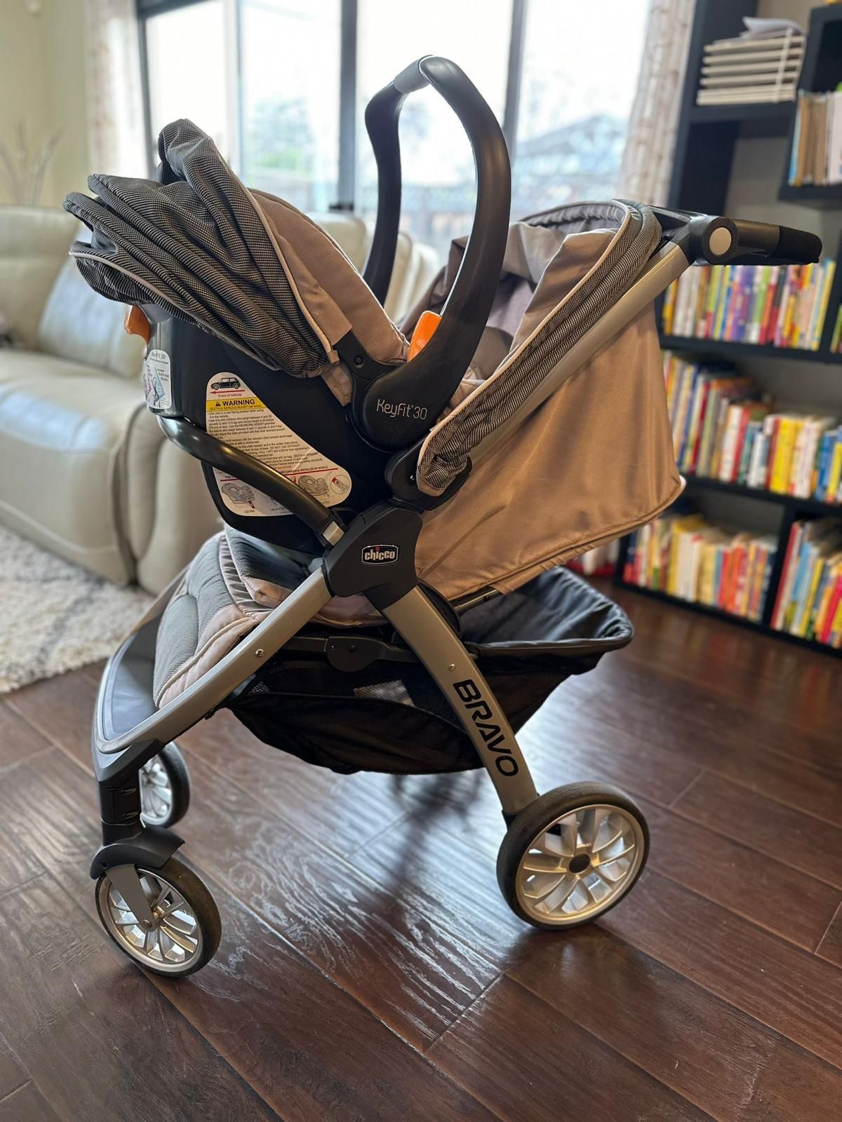 Chicco Bravo Trio Travel System Papyrus