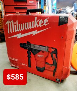 Milwaukee Corded rotary Hammer