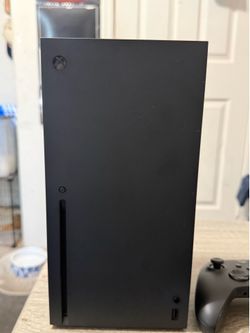 Xbox Series X - Excellent Condition