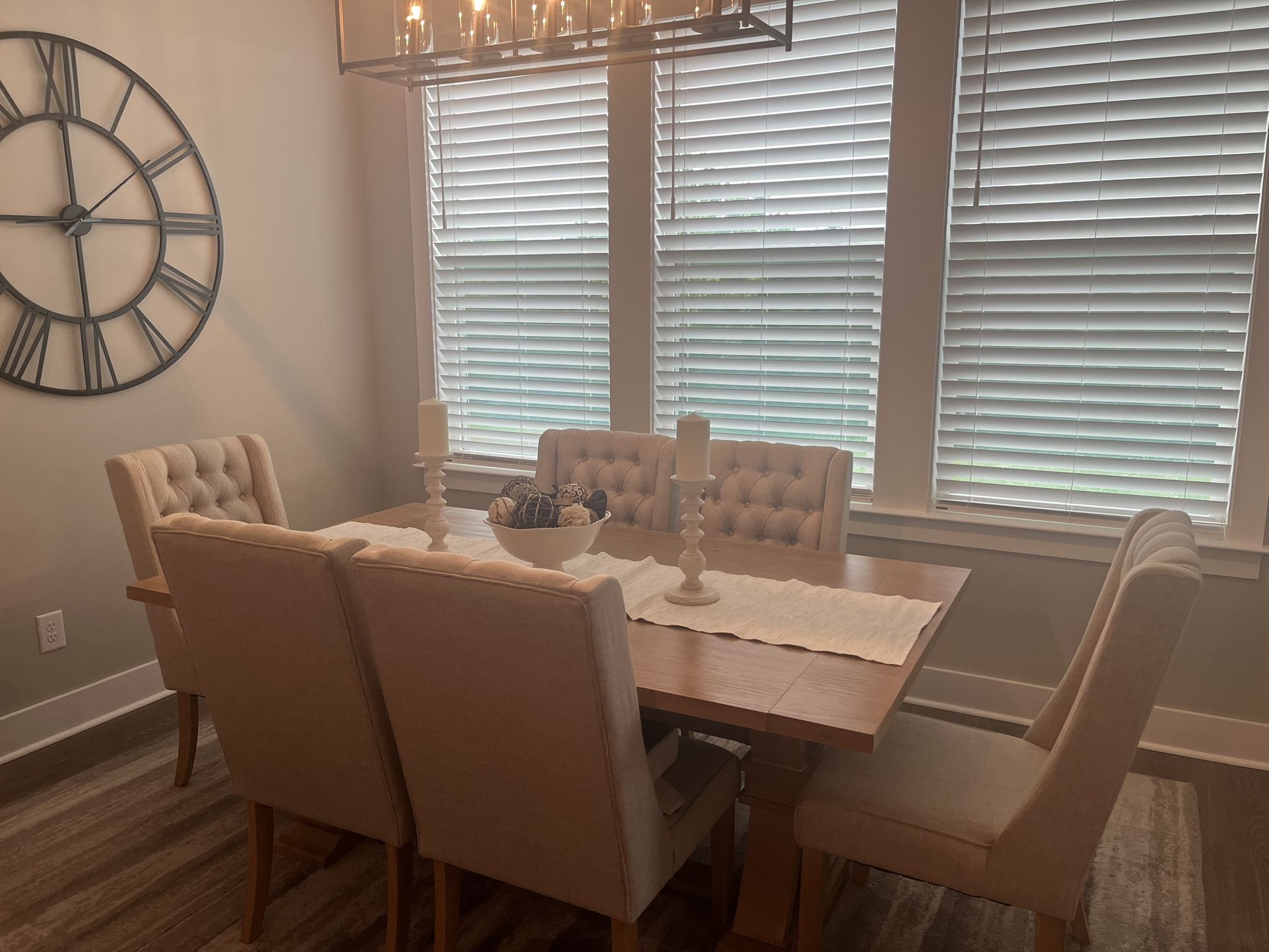 Beautiful Dining Set- Table + 8 Chairs