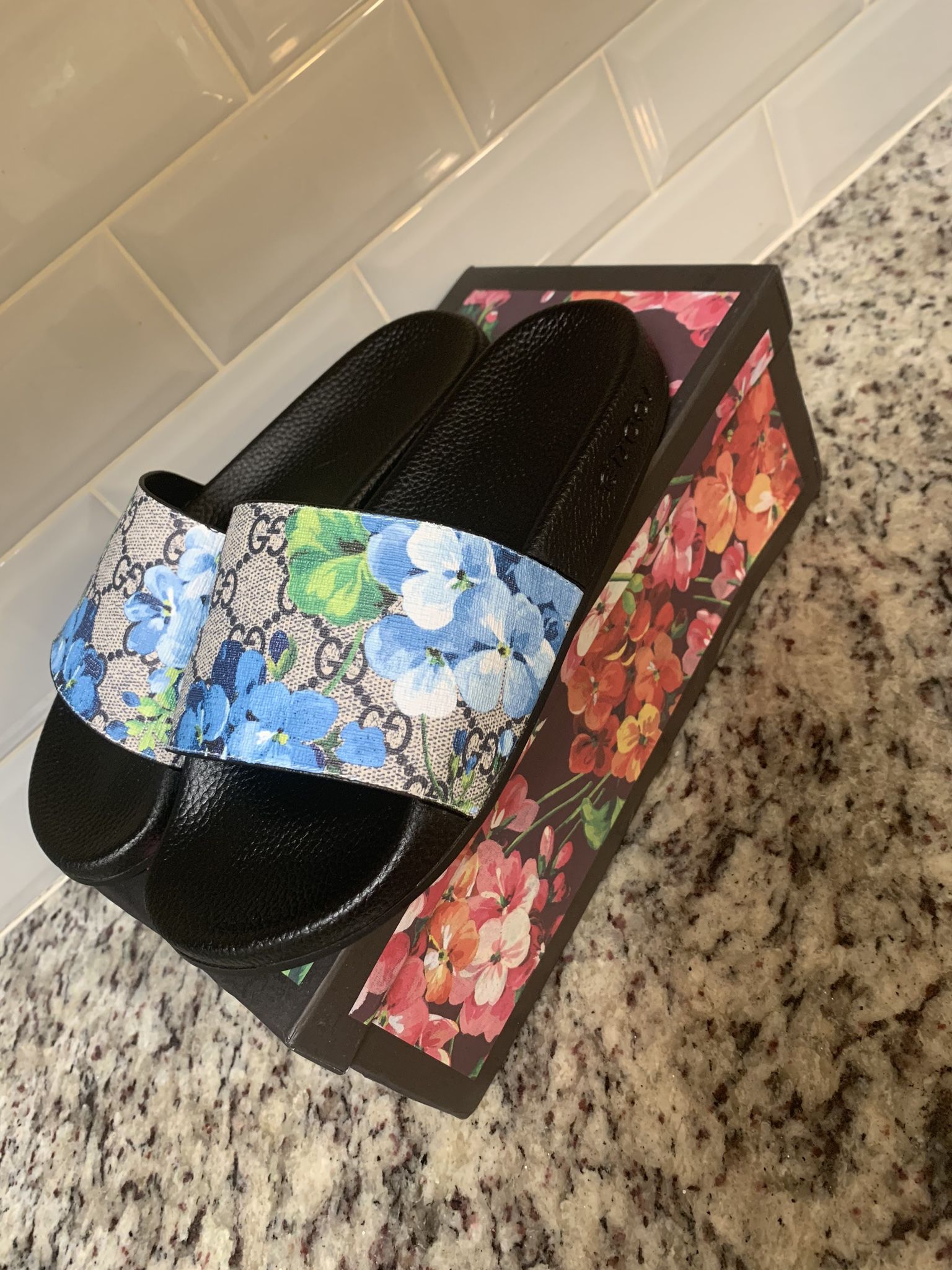 NEW GUCCI SLIDES!!!
