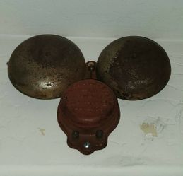 VINTAGE INDUSTRIAL WROUGHT CAST IRON SCHWARZE ELECTRIC CO ADRIAN MICH DOUBLE BELL ANTIQUE SCHOOL FIRE ALARM