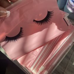 Lash supplies 