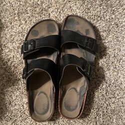black birkenstock dupe