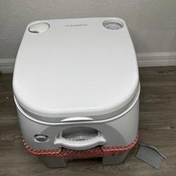 Dometic (contact info removed)06 Portable Toilet 5.0 Gallon, Gray SEE IMAGES
