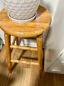 2 Bar stools