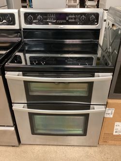 Whirlpool 30 in. 6.7 cu.ft. Glass Top Double Oven Electric Range